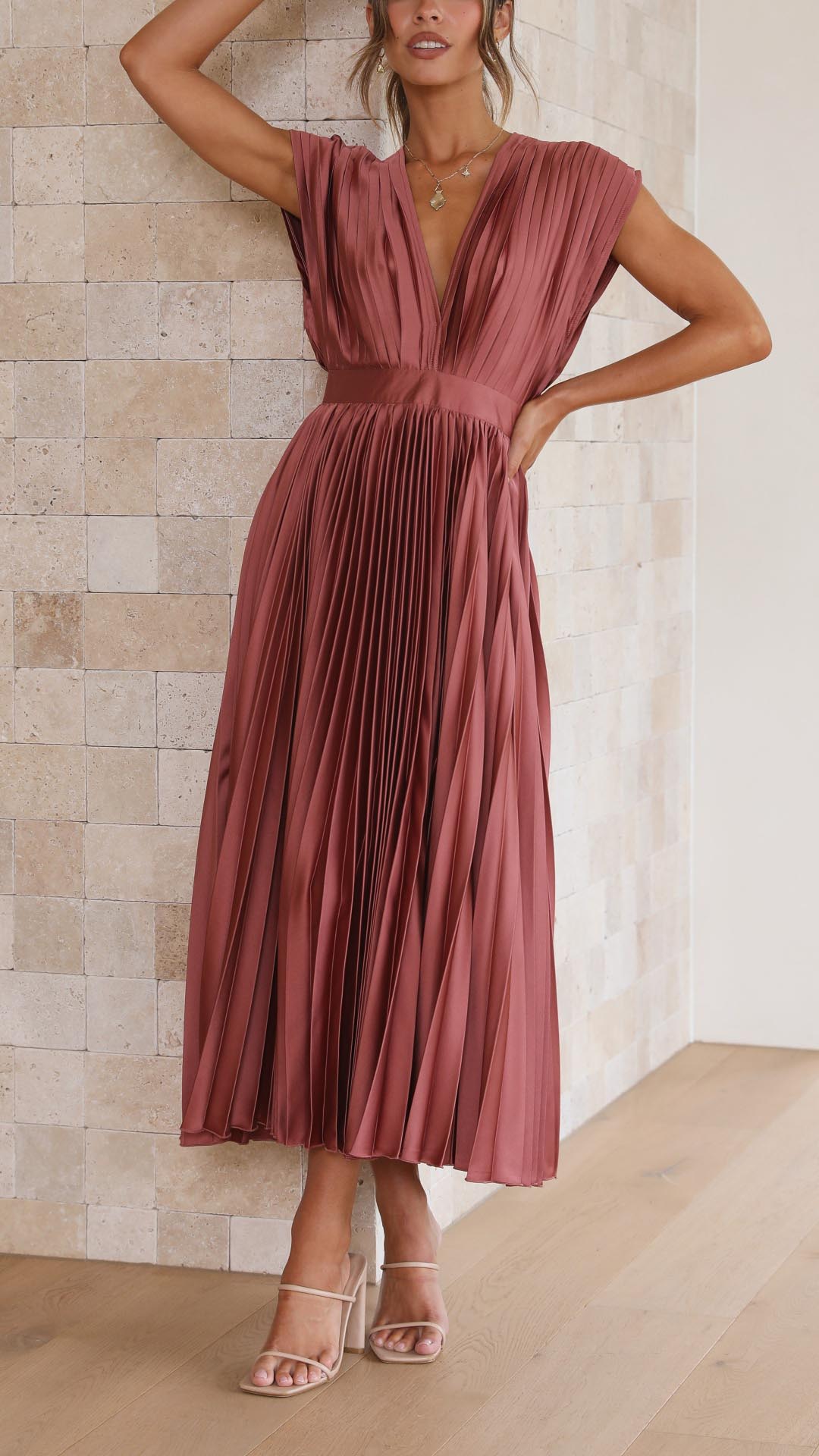 Alexis – Robe plissée élégante